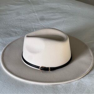 Western felt hat